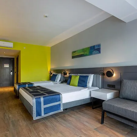 Noxinn Deluxe Otel Konaklı