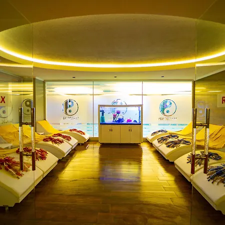 Noxinn Deluxe 5* Konaklı