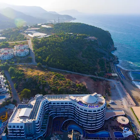 Noxinn Deluxe 5* Konaklı