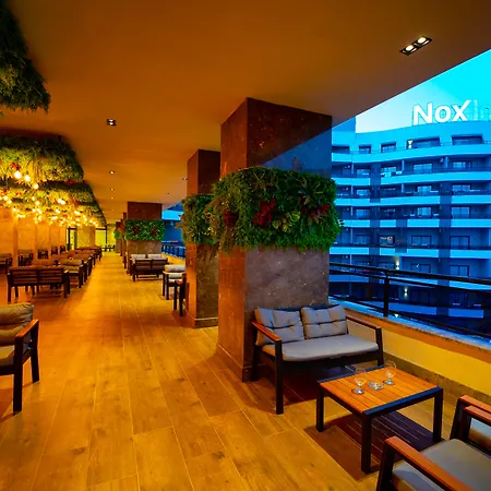 Hotel Noxinn Deluxe 5*