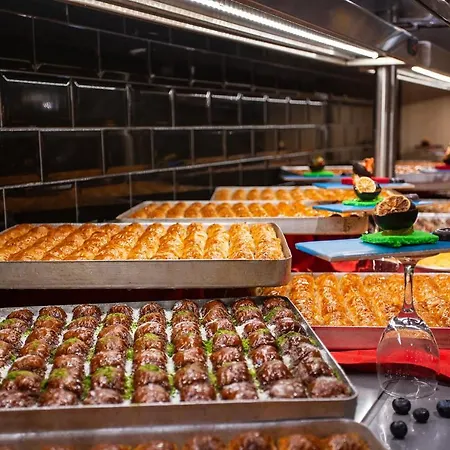 Hotel Noxinn Deluxe Konaklı